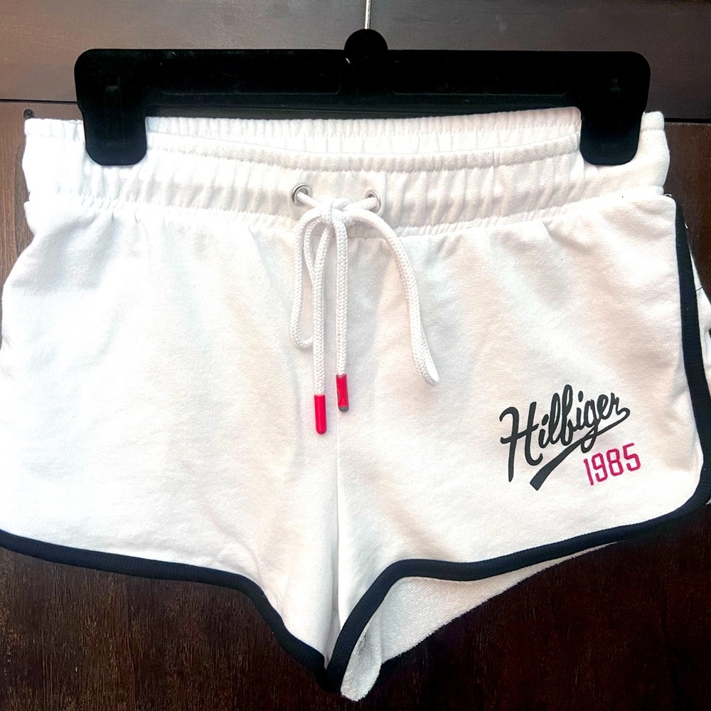 Tommy Hilfiger Shorts! Size XS. Great condition!